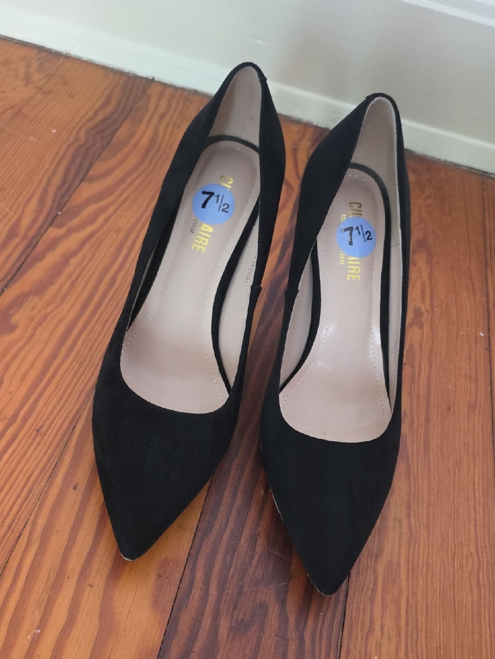Black Pointed-Toe Suede Pumps - 7.5